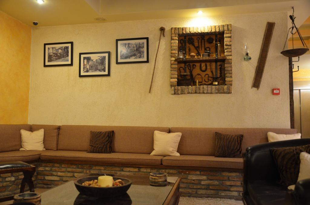 Anesis Hotel Kalavryta Buitenkant foto
