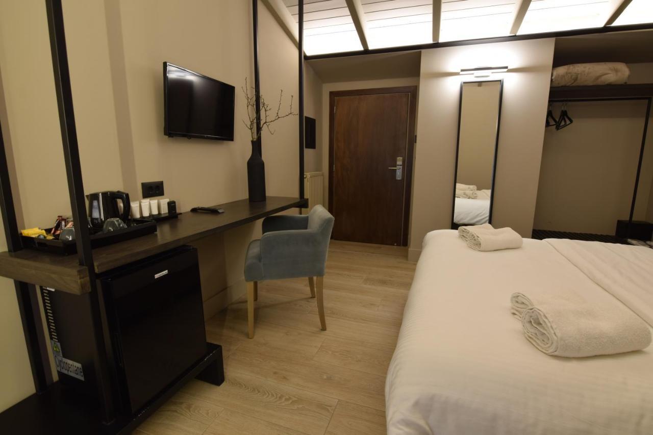 Anesis Hotel Kalavryta Buitenkant foto