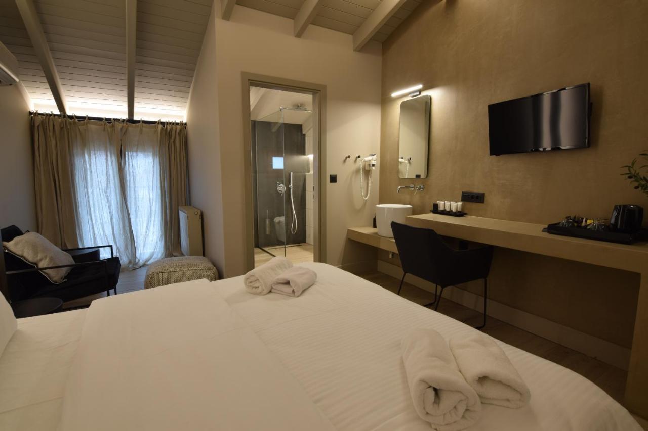 Anesis Hotel Kalavryta Buitenkant foto
