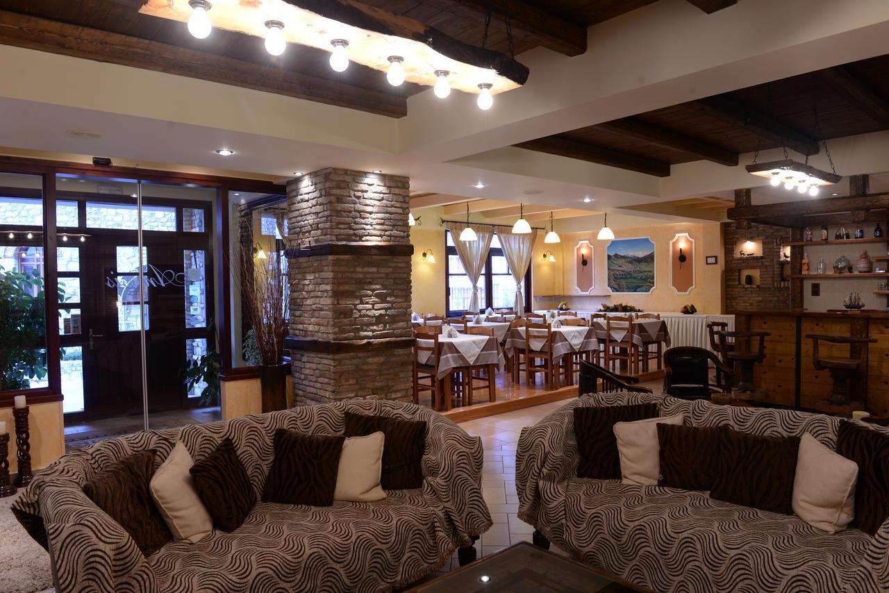 Anesis Hotel Kalavryta Buitenkant foto