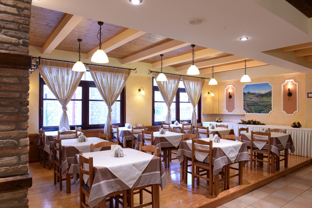 Anesis Hotel Kalavryta Buitenkant foto